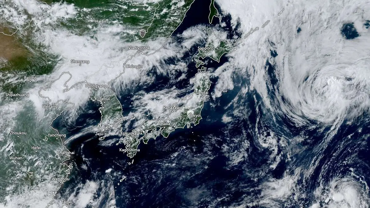 satellite image of japan at 0530 utc on august 5 2025