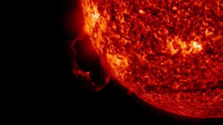 solar prominence august 20 2025 f
