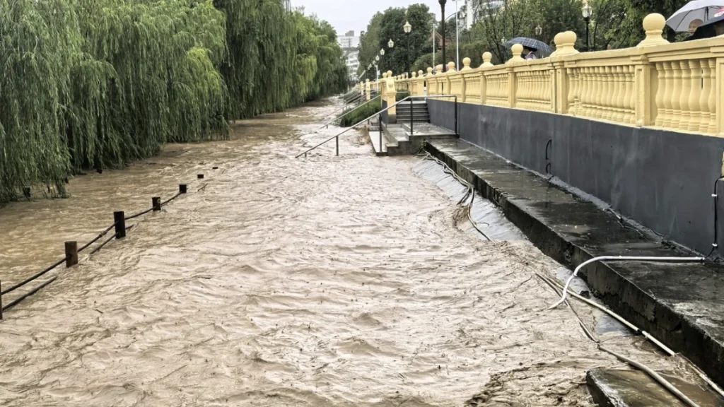 Flooding in Guanguyan city on September 5, 2025