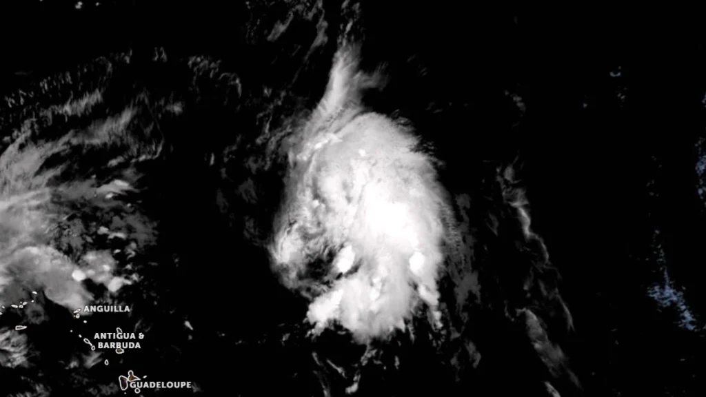 Satellite image of Tropical Storm Humberto at 07:00 UTC on September 25, 2025. Credit: NOAA GOES-19, Zoom Earth, The Watchers