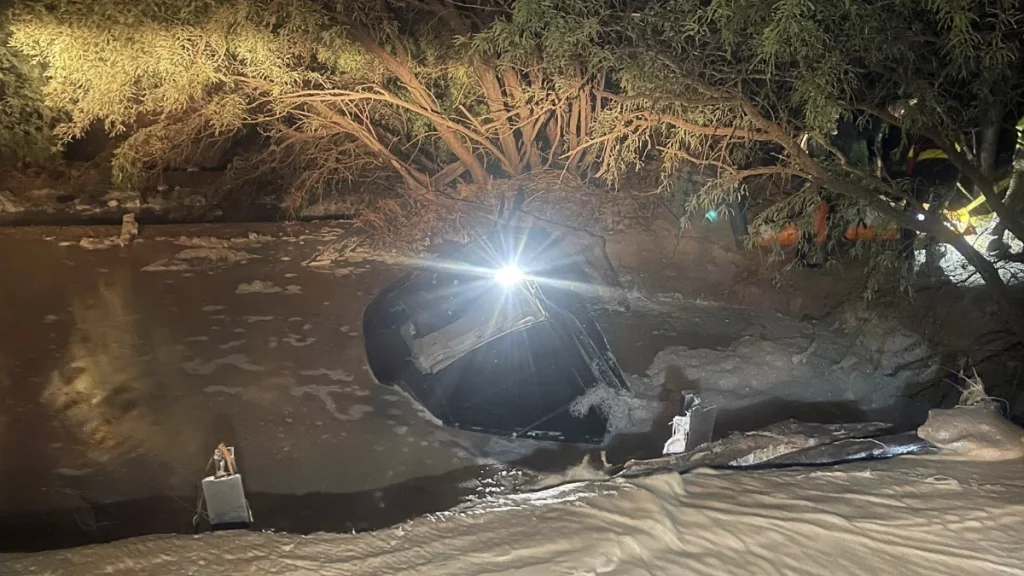 Vehicle caught in flooding in Benson, Arizona on Friday, September 12, 2025. Credit: CCSO