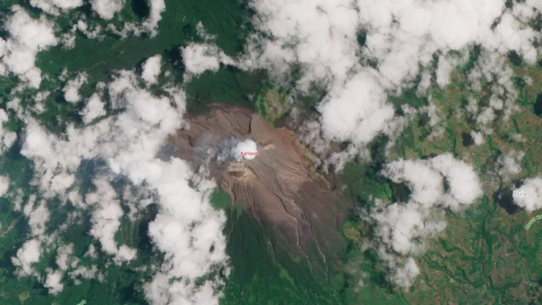 kanlaon volcano satellite image august 18 2025