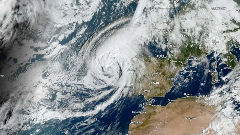 Satellite image of post-tropical Cyclone Gabrielle at 09:10 UTC on September 27, 2025
