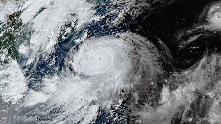 super typhoon ragasa at 0830 utc on september 21 2025 typhoon neoguri visible top right himawari-9