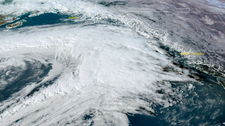 An Atmospheric river moving over the U.S. Pacific Northwest as of 00:30 UTC on October 18, 2025. Credit: GOES-19, RAMMB/CIRA, The Watchers