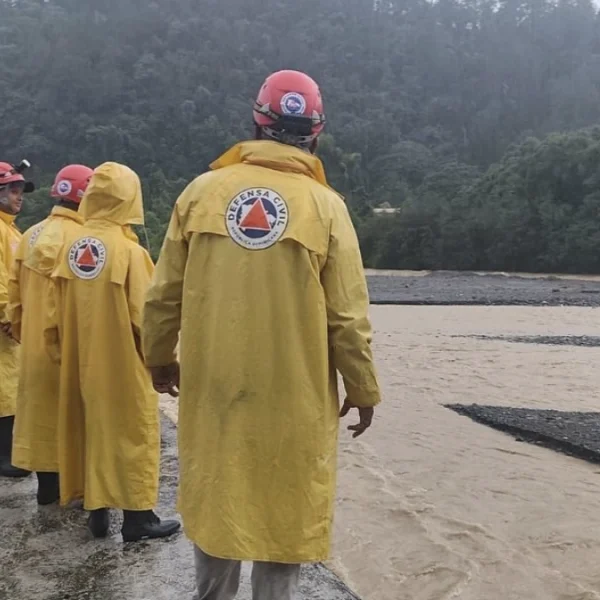 Civil protection agencies in Hispaniola inspecting areas flooded by heavy rains from Hurricane Melissa on October 25, 2025. Credit: Defensa Civil Dominicana