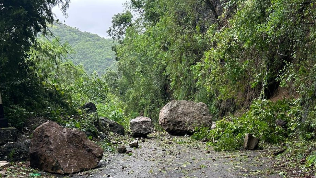 Rockfall in Jamaica following Hurricane Melissa's landfall on October 28, 2025. Credit: NWA Jamaica