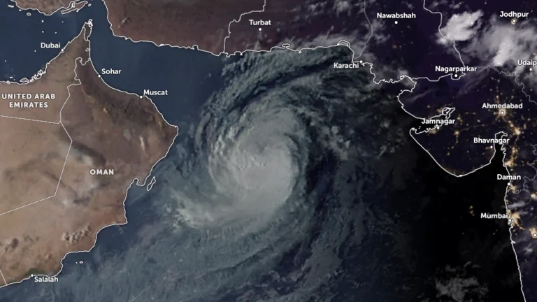 Satellite image of severe cyclonic storm Shakhti as of 13:15 UTC on October 4, 2025. Credit: Eumesat, Meteosat-9, Zoom Earth, The Watchers