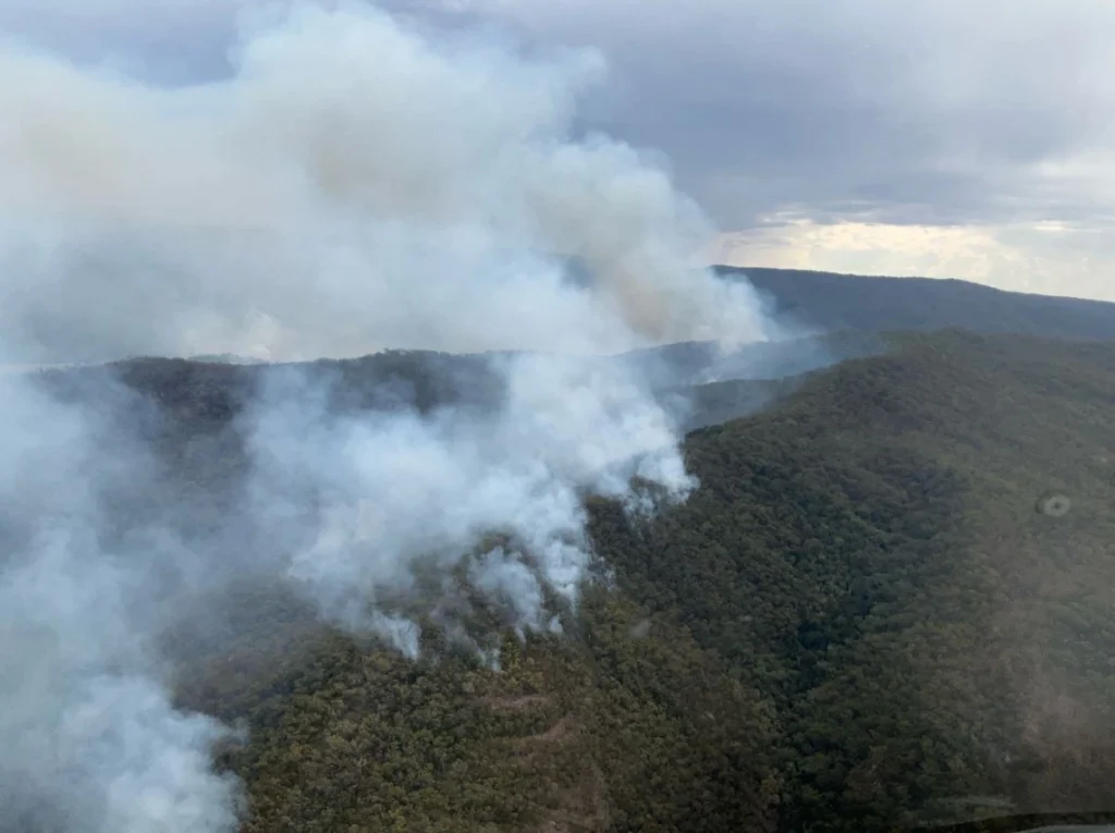 Smoke rising from bushfires burning at Mt Morgan, Central Queensland on October 3, 2025. Credit: Queensland Fire Department