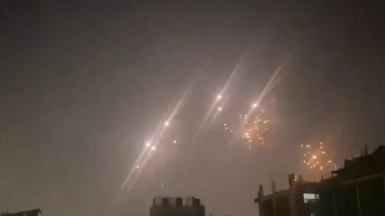 diwali fireworks delhi smog october 2025