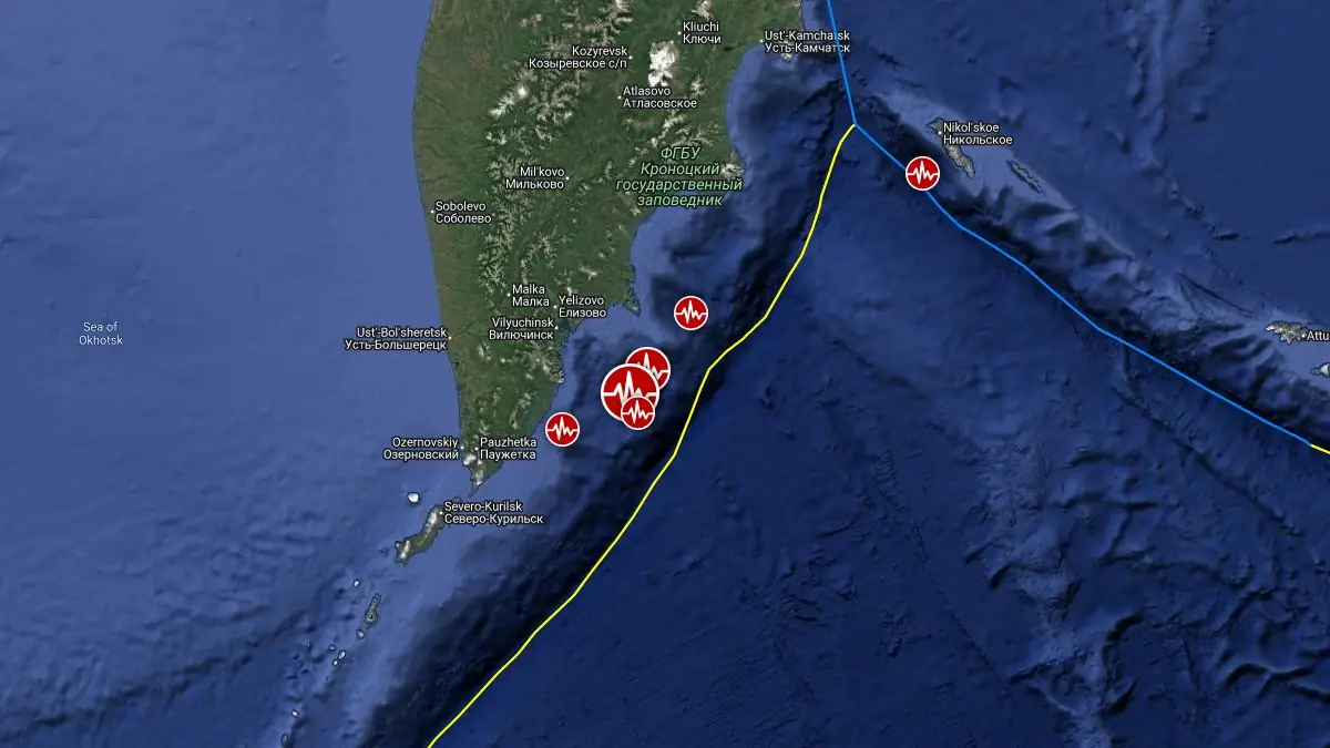 epicenter of m6.1 earthquake near the coast of kamchatka october 3 2025