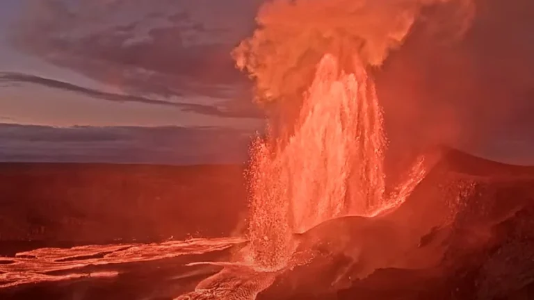 kilauea volcano 0555 lt october 1 2025 hvo