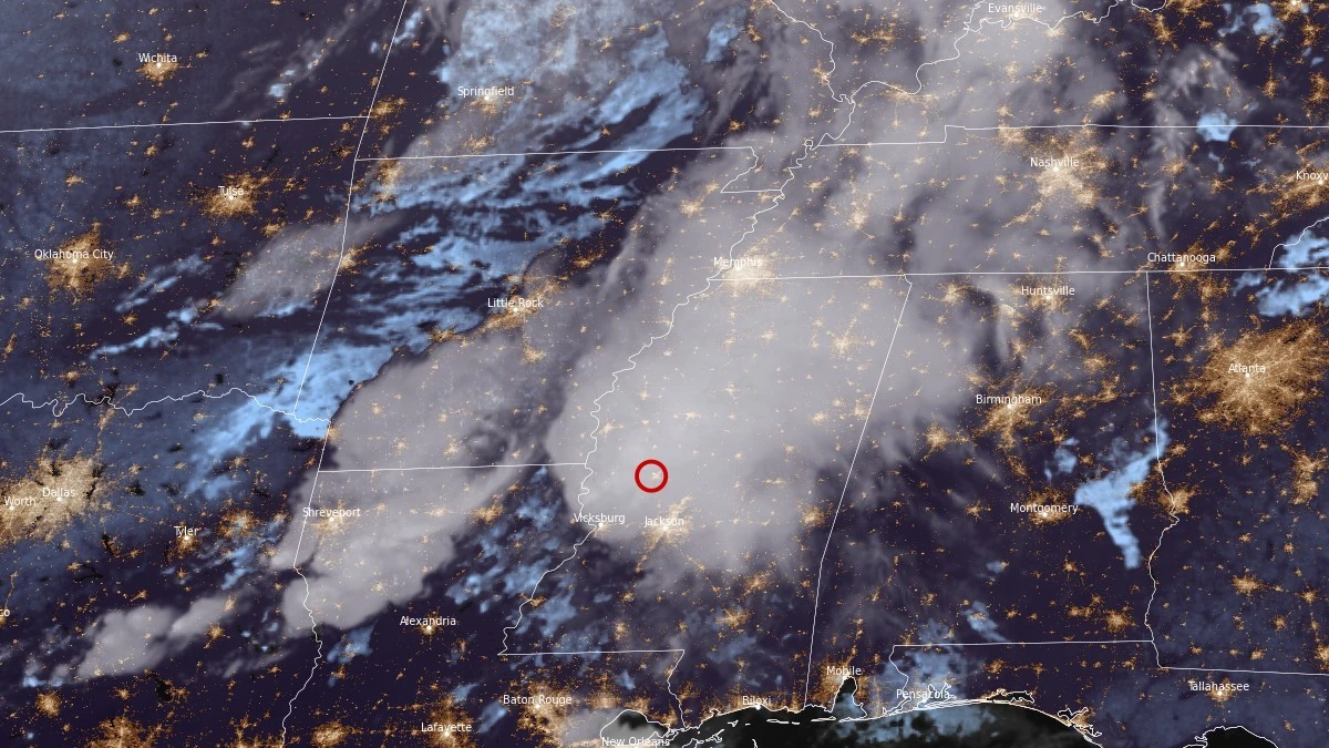 satellite image centered over yazoo city ms at 0230 utc on october 19 2025