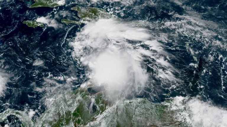 satellite image tropical storm melissa 1530 utc october 21 2052