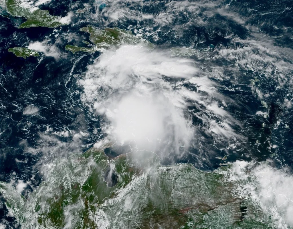 satellite image tropical storm melissa 1530 utc october 21 2052 bg