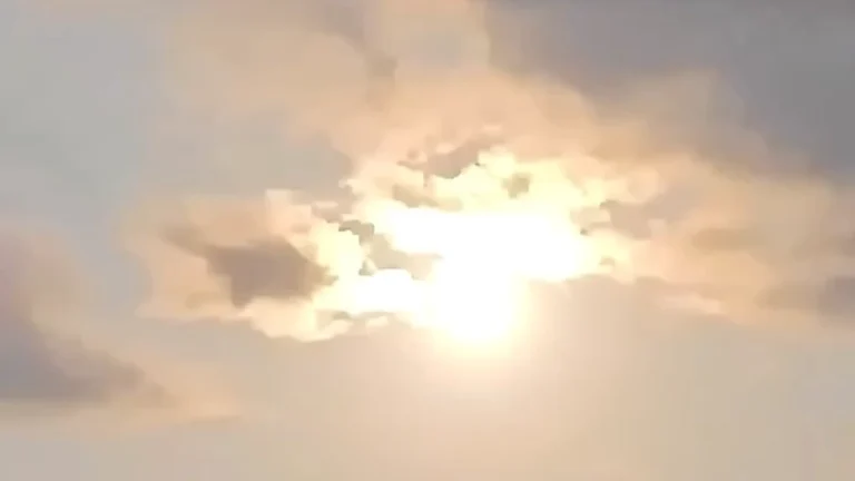 Bright daytime fireball over Puerto Rico on November 23, 2025. Credit: SAC