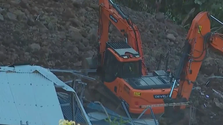 Heavy rains trigger fatal landslide in Afaahiti–Taravao, Tahiti november 26 2025