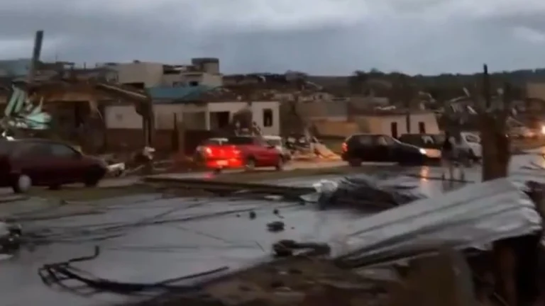 Large tornado kills at least 5 and destroys 80 percent of Rio Bonito do Iguaçu, Paraná, Brazil november 7 2025