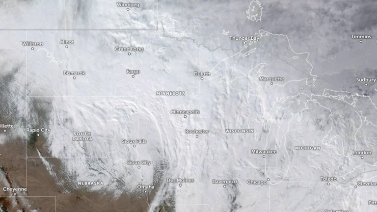 Satellite image of the Thanksgiving Winter storm over the Midwest at 20:10 UTC on November 25, 2025. Credit NOAA/GOES-19, Zoom Earth, The Watchers.
