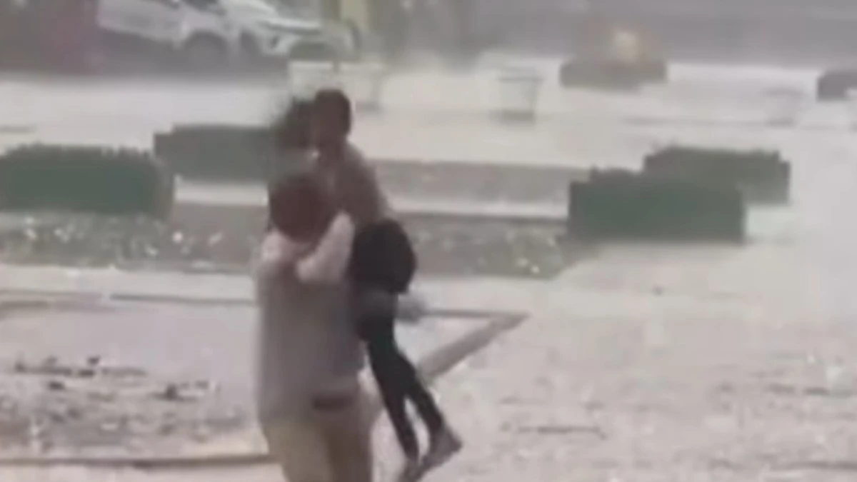 Severe hailstorm injures more than 150 people, prompting state of emergency in Erechim, Brazil november 2025