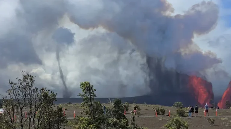 Tornado-like vortex forms over Halemaʻumaʻu crater during Kīlauea eruption, Hawaiʻi november 9 2025