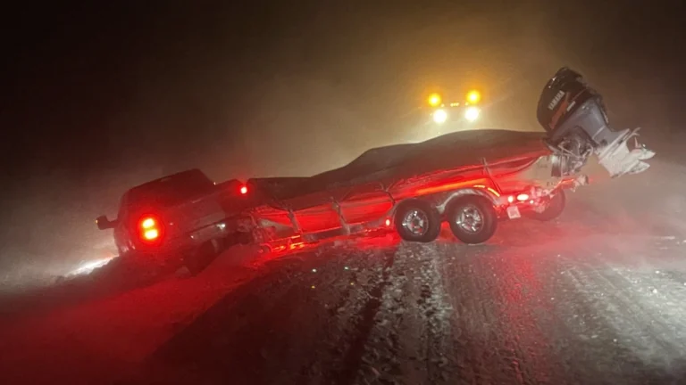 Vehicle crash on the I-94 in Minnesota on November 25, 2025. Credit: MSPPIO_NW