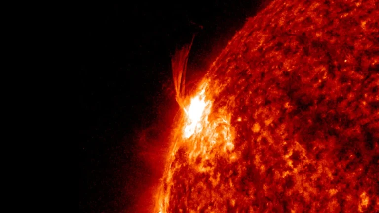 sdo aia 304 0931 utc november 3 2025