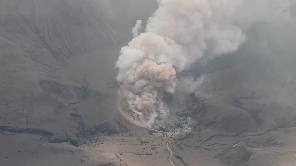 white island volcano vent on november 3 2025
