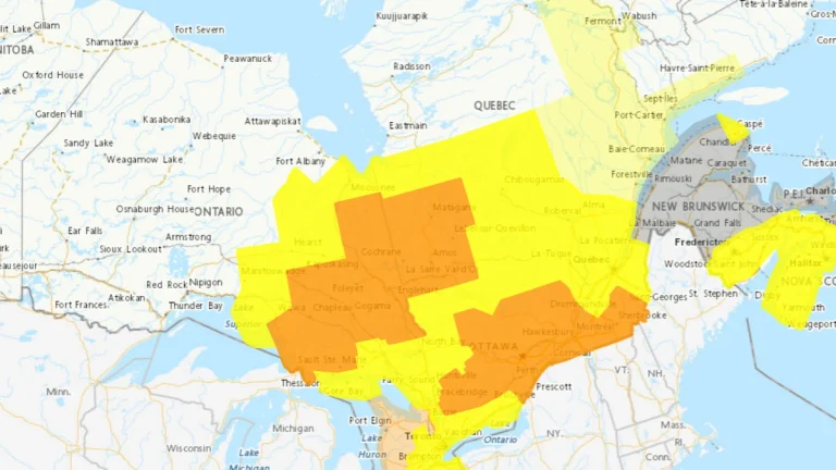 Map of orange and yellow alerts issued by ECCC across Ontario on December 28, 2025