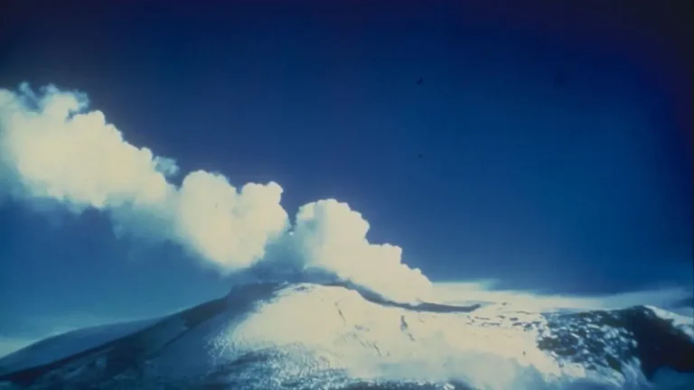 Nevado del Ruiz during the 1985 eruption