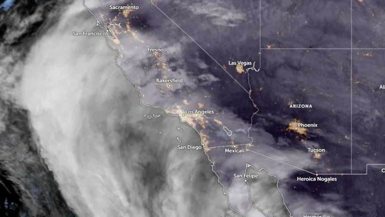 Satellite image of Los Angeles, California as of 0750 UTC on December 31, 2025