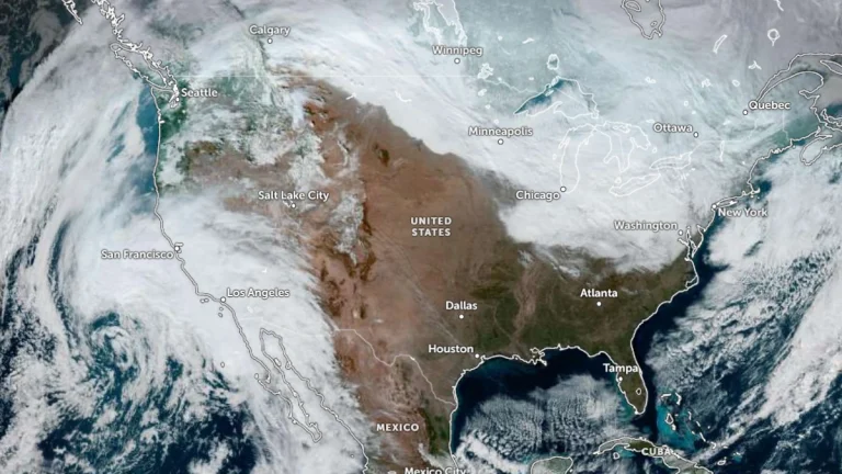 Satellite image of the United States as of 18:50 UTC on December 31, 2025. Credit: NOAA/GOES-19, Zoom Earth, The Watchers