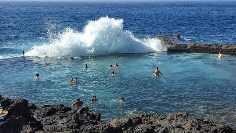 piscina natural los gigantes tenerife spain peliny