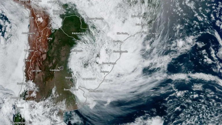 satellite image ssa 1200 utc on december 9 2025
