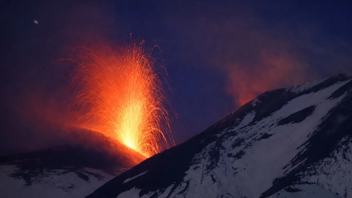 strombolian eruption at etna on december 28 2025