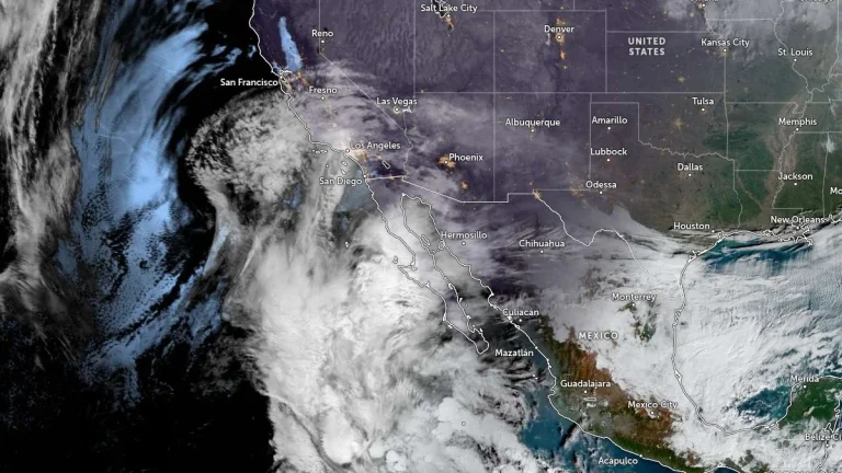 sw usa satellite image 1450 utc december 30 2025