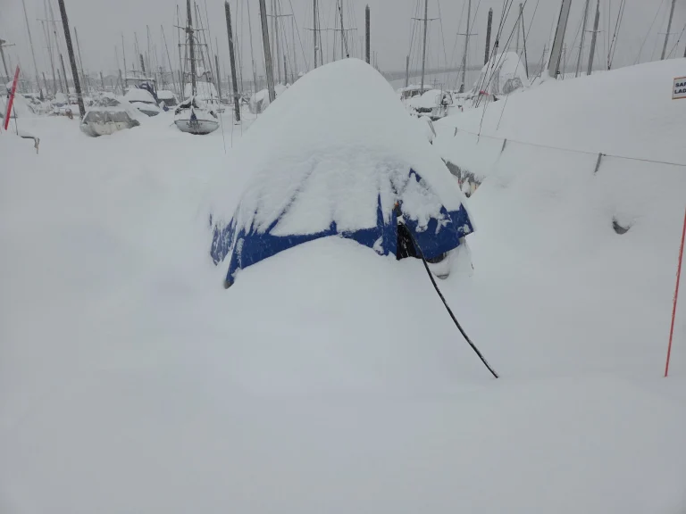 Heavy snow accumulations at Juneau, Alaska