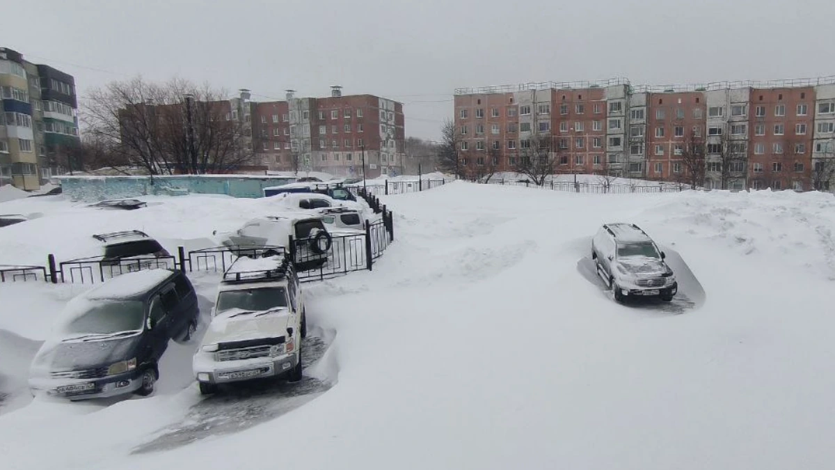 Heavy snowfall in Petropavlovsk-Kamchatsky on January 13, 2026