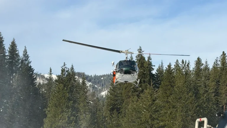 Helicopter being used for recovery operations after an avalanche kills 2 in Washington's Cascade Mountains on January 9, 2026