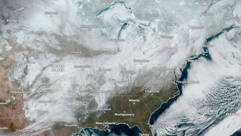Satellite image of eastern USA as of 1620 UTC on January 27, 2026