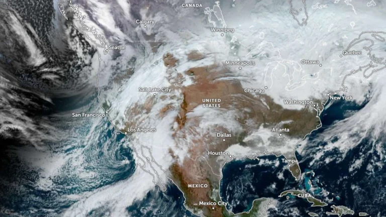 Satellite image of the U.S. as of 1710 UTC on January 7, 2026