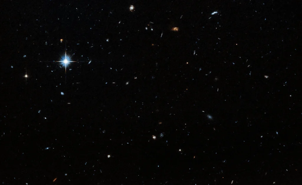 This image shows the blank field of the surrounding region of Cloud-9, which is 2000 light-years from Earth