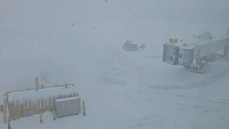 Toronto Pearson sets all-time daily snowfall record as January 2026 becomes snowiest month since records began, Canada january 2026