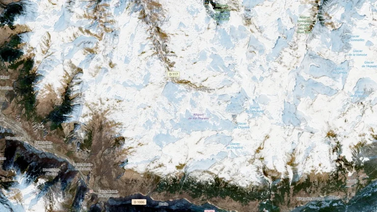 Val Thorens snow cover satellite image January 5 2026