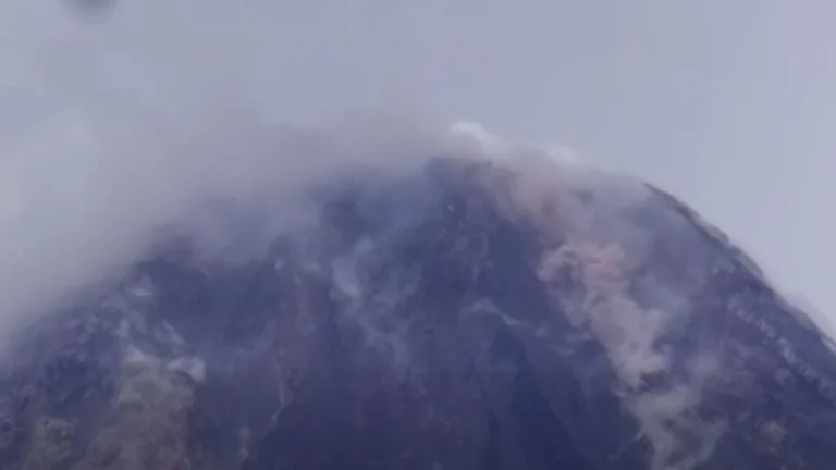 mayon volcano january 6 2026