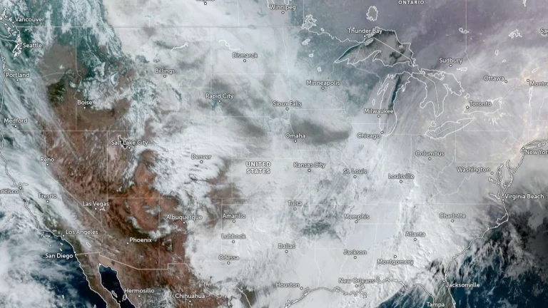 satellite image winterstorm over united states at 2120 utc january 25 2026