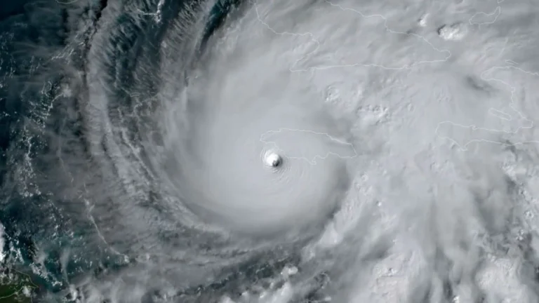 hurricane melissa near landfall in jamaica at 1400 utc on october 28 2026