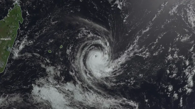 tropical cyclone horacio satellite image at 0400 utc february 24 2026 meteosat-9