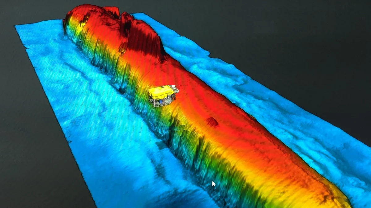 High-resolution side scan sonar image of Komsomolets on the seafloor of the Norwegian Sea.
