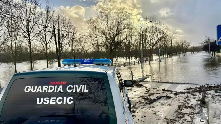 Officers maintaining an operational deployment in the evacuated La Isla area due to flooding on February 6, 2026
